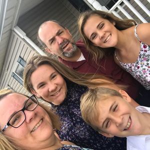 Meet your Posher, Lisa